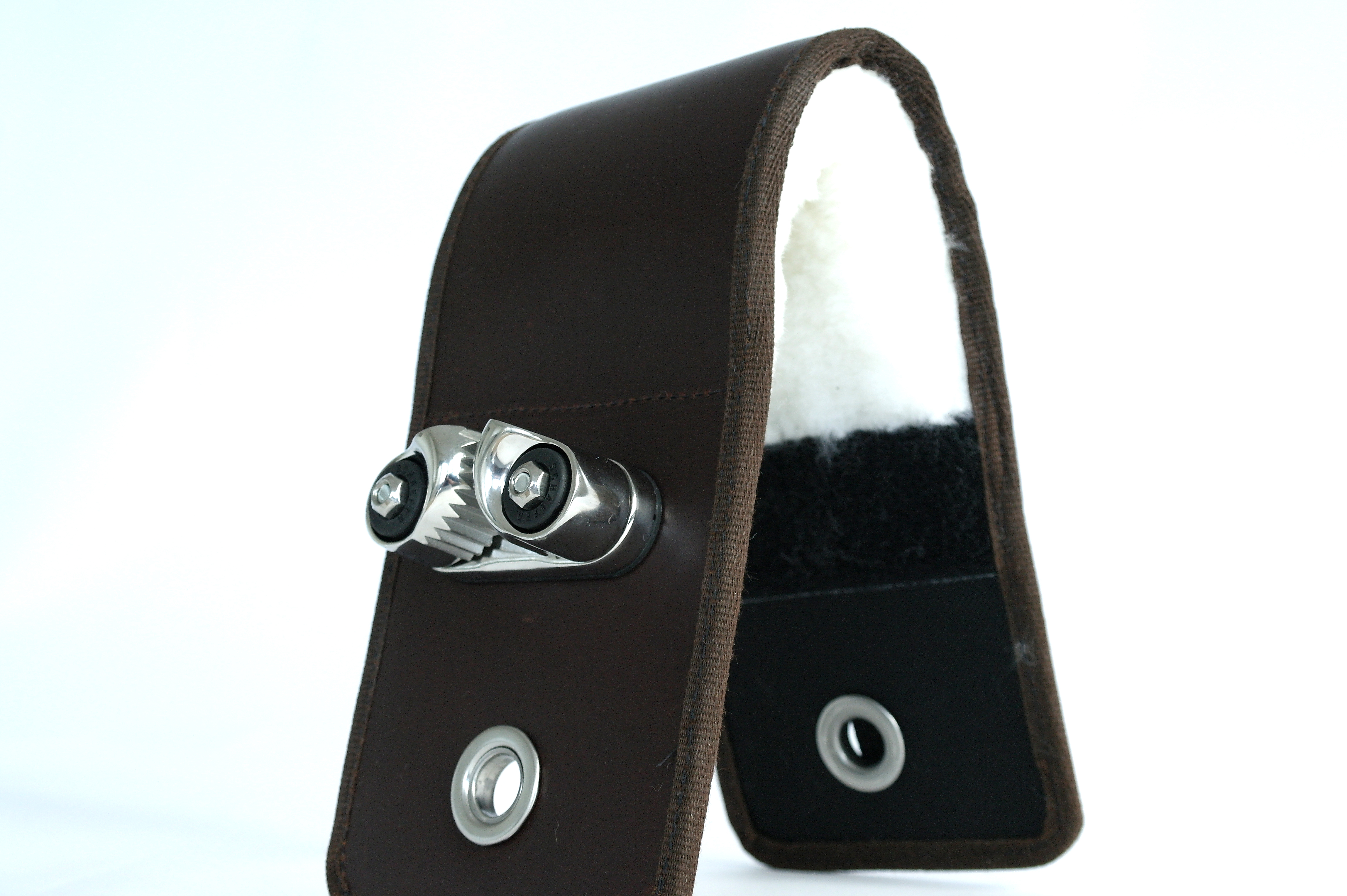 CHAFE-PRO FENDER HOOK ALUMINIUM CLEAT ANS SHEEPSKIN